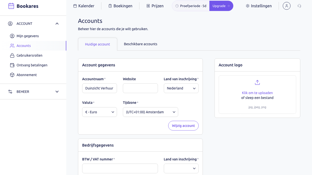 Scherm: de pagina Accounts met het blok Bedrijfsgegevens onderaan